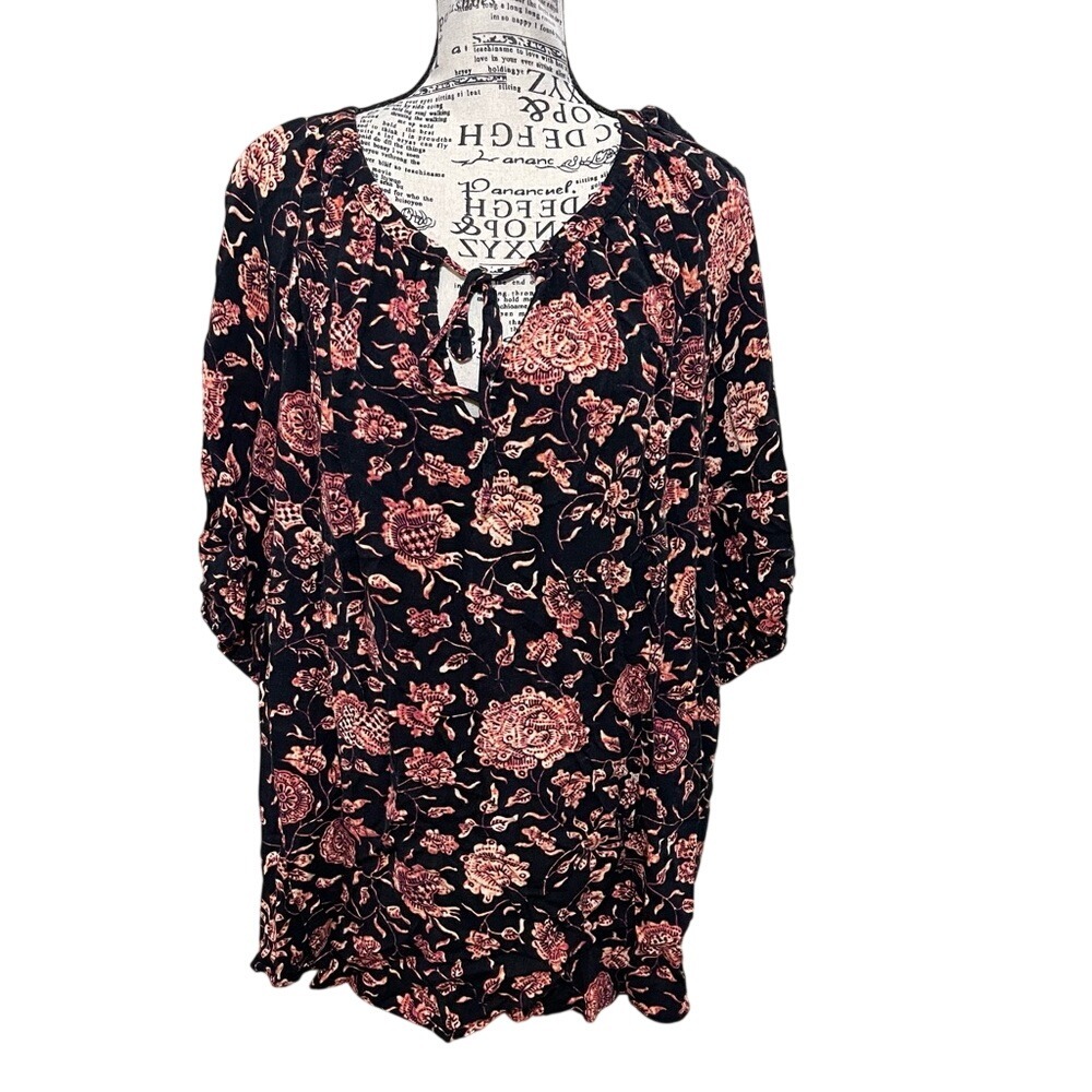 Ava & Viv Black and Orange Floral‎ Blouse